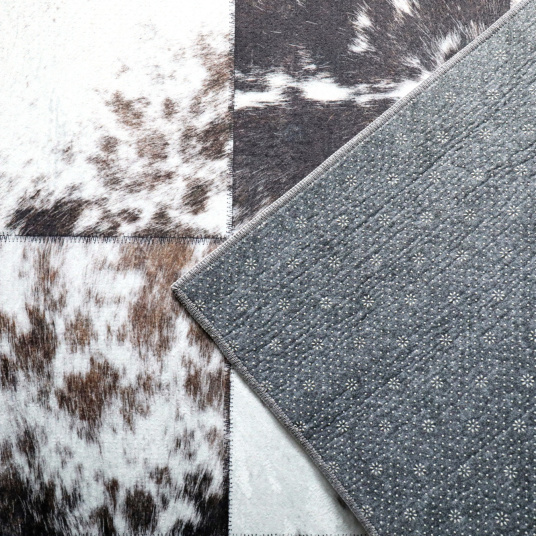 Tapis toucher soft - Imprimé peau de vache - Patchwork marron - envers