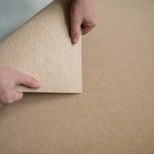 Structure arrière de la moquette professionnelle Revexpo Beige pour salon