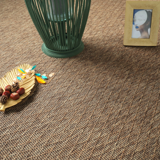 ros plan de la moquette Tissé plat - Timika - Marron camel avec accessoire déco