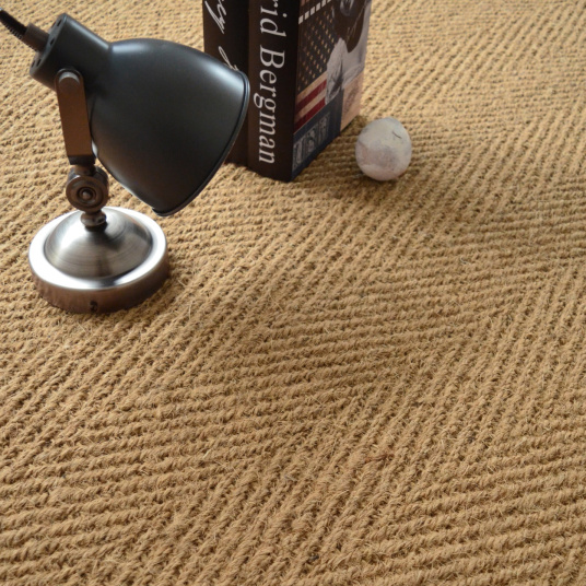 Tapis Coco Paravan chevron ganse coton marron - vue de près