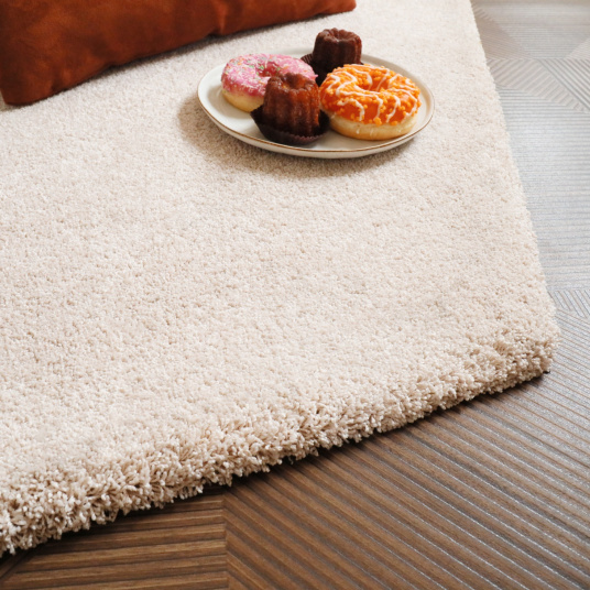 Tapis hexagonal en matière recyclée Re-life beige nude - gros plan