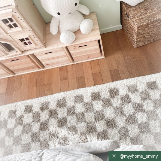 Tapis damier à poils longs - Colorama - Beige rétro - salon - partenariat