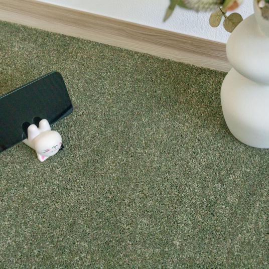 Tapis sur mesure ultra doux Kawaii - Vert kaki avec fibres douces adaptées aux espaces de détente et de bien-être