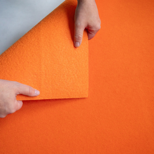 Détail du support de la moquette Orotex Revexpo Orange