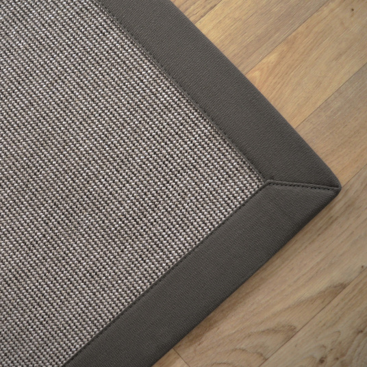 Tapis intérieur / extérieur Mahé silver ganse anthracite - coin