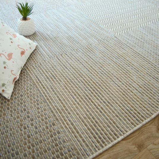 Tapis Moderne Prisma Grège - Carrés - Ambiance Salon