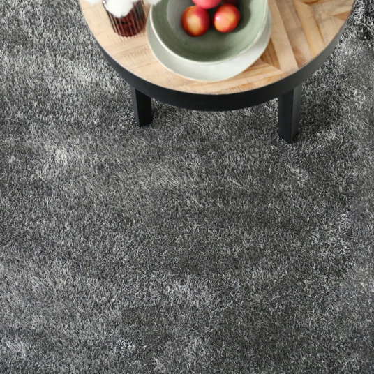 Tapis shaggy gris foncé Éclat FusionBac sur mesure en velours épais offrant un confort doux et moelleux