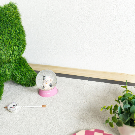 Tapis sur mesure ultra doux Kawaii - Crème avec fleurs rouges et décoration fantaisie dans une ambiance poétique