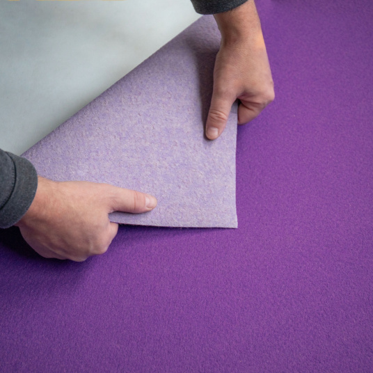 Vue face arrière moquette Stand Event Aubergine