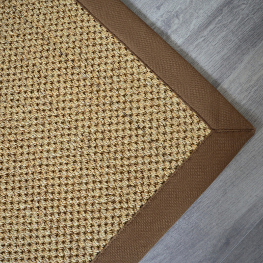 Tapis sisal Kidara chaume ganse brune - coin
