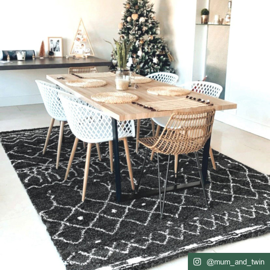 Tapis motif Berbère Dharan Foncé - Salle à manger