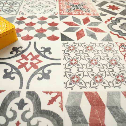 Tapis Vinyle - Carreaux de ciment rouge brique - Vue de près