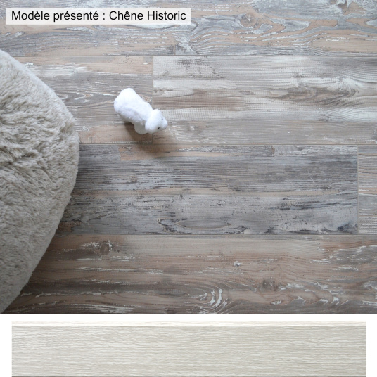 Plinthe Modèle E décor bois clair présentée devant un sol pour illustrer la coordination des teintes