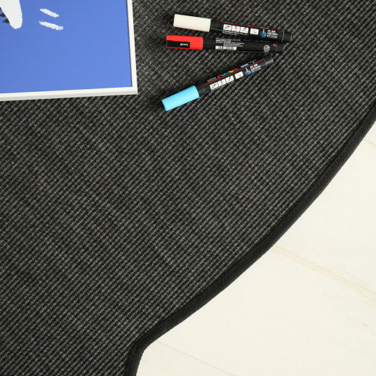 Tapis chat design - Miaou chic - Gris ardoise - gros plan