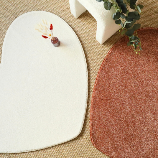 Tapis cœur blanc crème édition limité - vue de haut