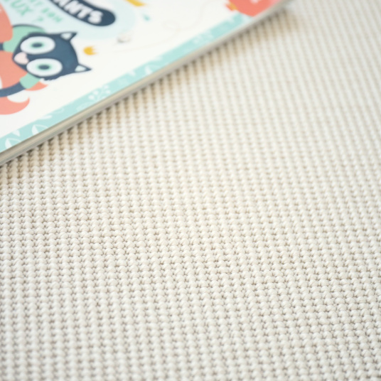 Moquette Tissé plat - Mahé - Blanc avec tapis enfant illustré en bordure