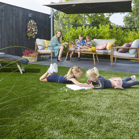 Gazon doux Plénitude 45mm idéal pour enfants et coin salon