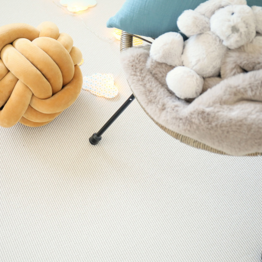 Moquette Tissé plat - Mahé - Blanc, ambiance enfant lumineuse et apaisante
