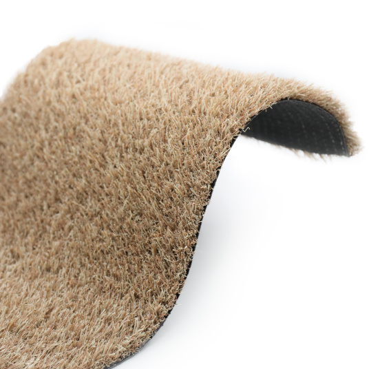 Gazon artificiel beige avec effet visuel ondulé, idéal pour sol chic