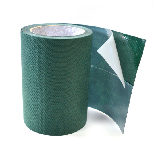 Rouleau de bande de jonction pour raccord de lés de gazon synthétique