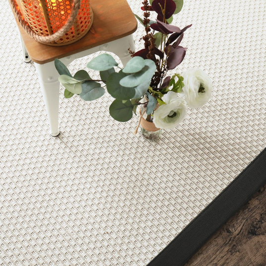 Tapis Natté Sumatra Blanc - Ganse Noire - Tranche vue de haut