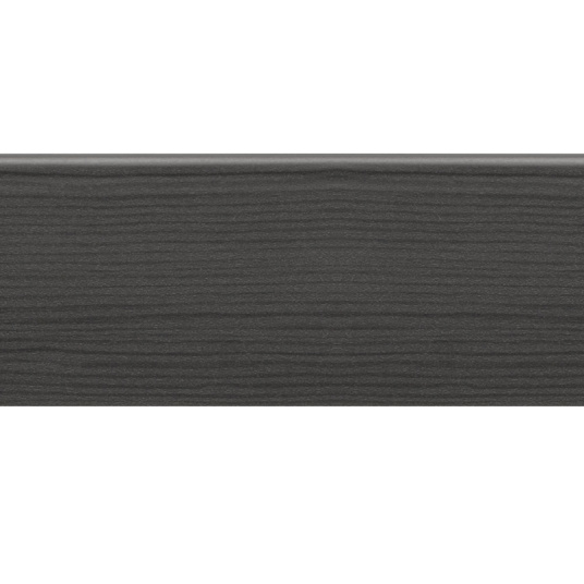 Élégante plinthe Modèle V pour finaliser harmonieusement l’installation d’un parquet stratifié