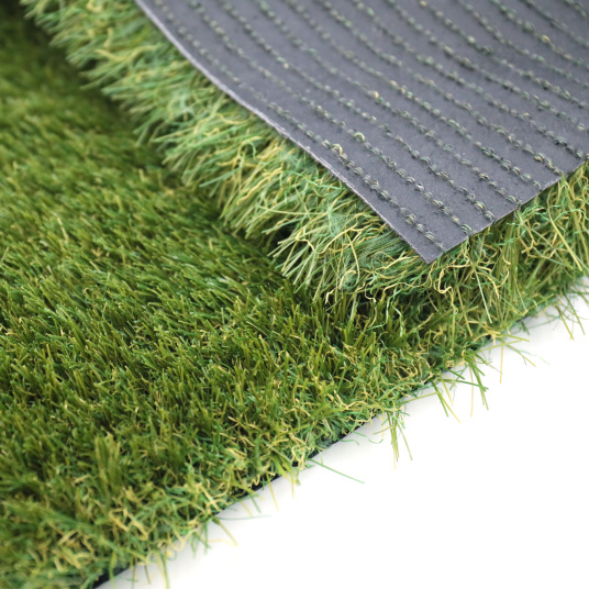 Gazon synthétique Cottage - 38mm : structure épaisse et base résistante, pour un usage intensif