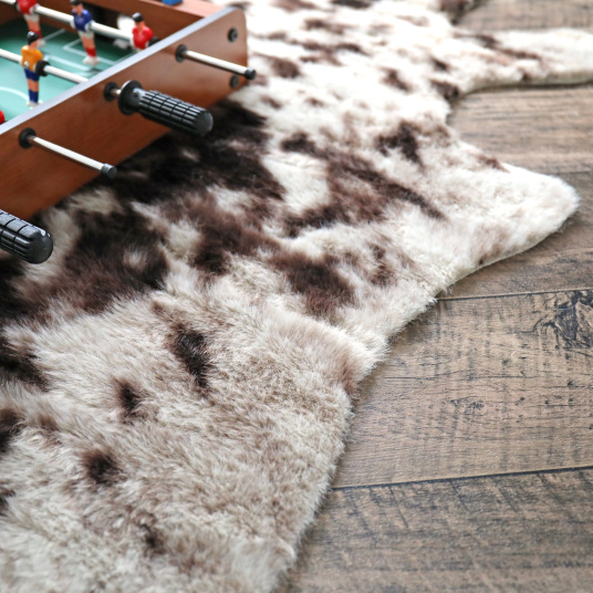 Tapis peau de bête - Imitation vache Normande - Brun et blanc - Tranche