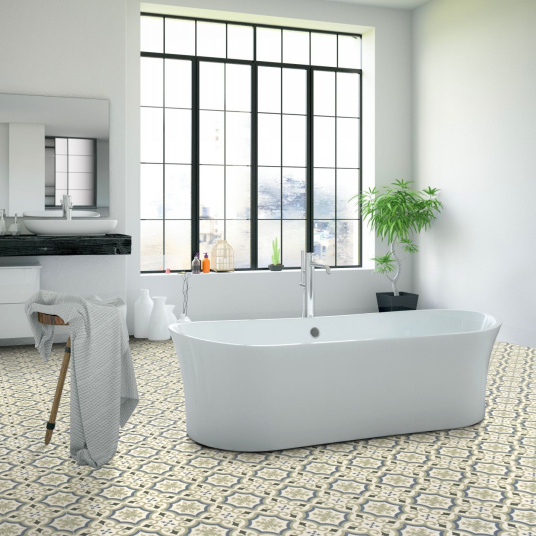 Sol Vinyle First - Effet carreaux de ciment arabesques vert et bleu - Salle de bain