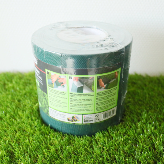 Rouleau de 25 m de bande de jonction pour raccorder les gazons synthétiques