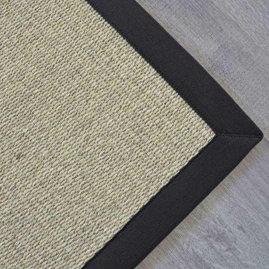 Tapis Sisal Quintana blanchi ganse coton noire - Coin