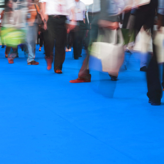 Moquette Orotex Revexpo - Bleu Clair - Passage intense pour salon professionnel