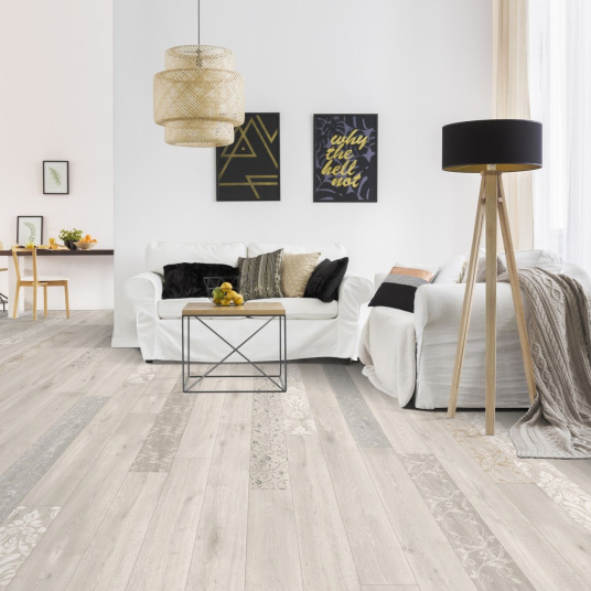 Salon moderne avec Sol Vinyle Textile - Relief 3D - Imprimé parquet clair effet pochoir volutes, ambiance lumineuse