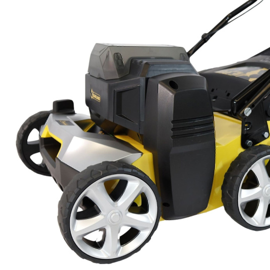 Châssis robuste et roues larges de la brosseuse Garland 602-V23 sans fil