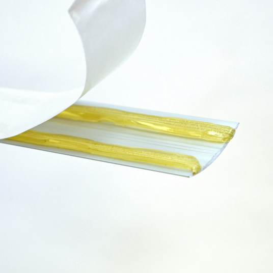 Barre de Seuil de porte Romus adhésif 93 cm - Couvre joint - Alu incolore - Demi bombé - Exemple barre de seuil