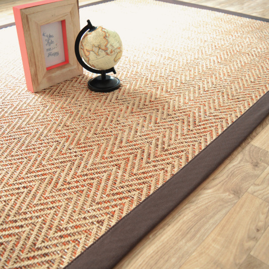 Tapis tissé plat Java Chevron nature ganse coton marron