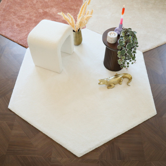 Tapis de salon design hexagonal Touch - Blanc crème - vue de loin