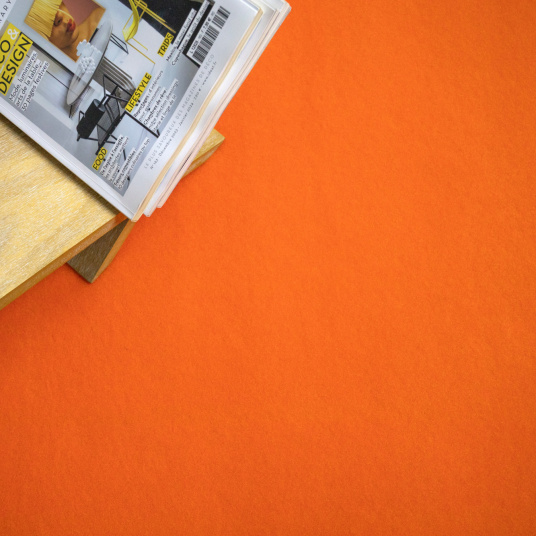 Moquette aiguilletée Orotex Revexpo Orange pour scénographie et stands