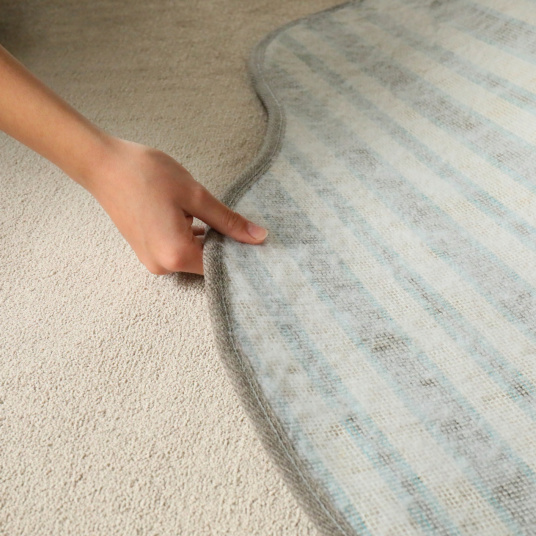 Tapis en matière recyclée de forme organique - Re-cycle - Beige - envers