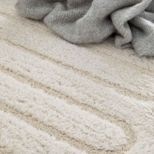 Tapis Zig-Zag crème détail velours épais avec motif en relief