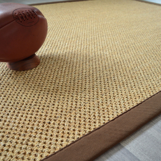 Tapis sisal Kidara chaume ganse brune