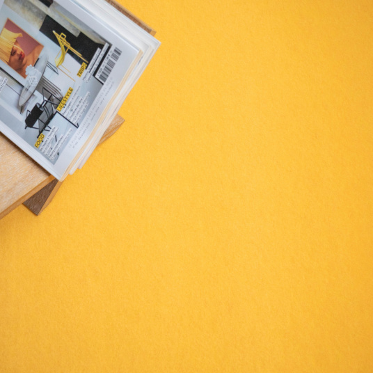 Moquette exposition Orotex Revexpo Jaune 100% polypropylène velours ras