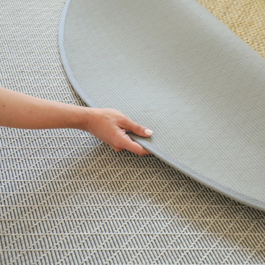 Tapis rond intérieur et extérieur Timika blanc craie galon gris - envers