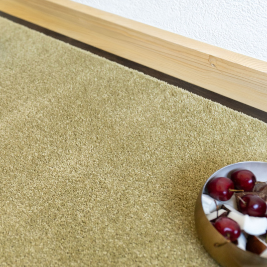 Tapis sur mesure ultra doux Kawaii - Vert tendre révélant la finesse de son velours et son toucher soyeux