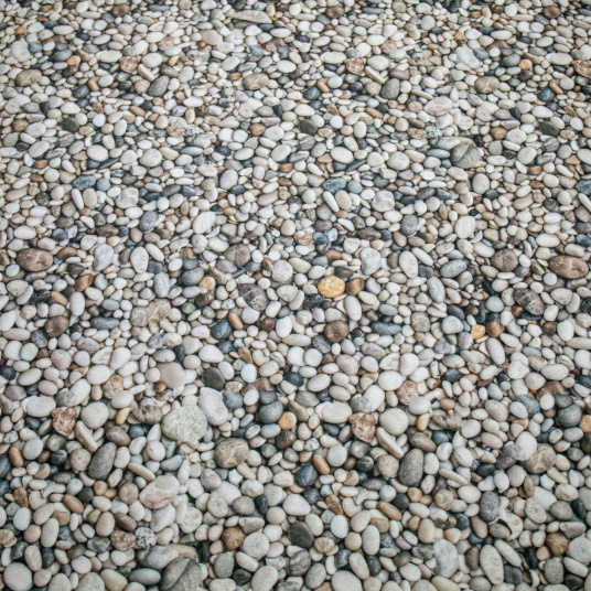 Revêtement Stand imprimé Galets – rendu naturel pour scénographies premium