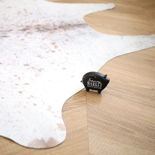 Tapis peau de bête imprimé HD - Imitation vache tachetée claire - Marron et blanc - Vue de l'avant