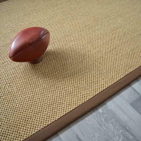 Tapis sisal Kidara chaume ganse brune