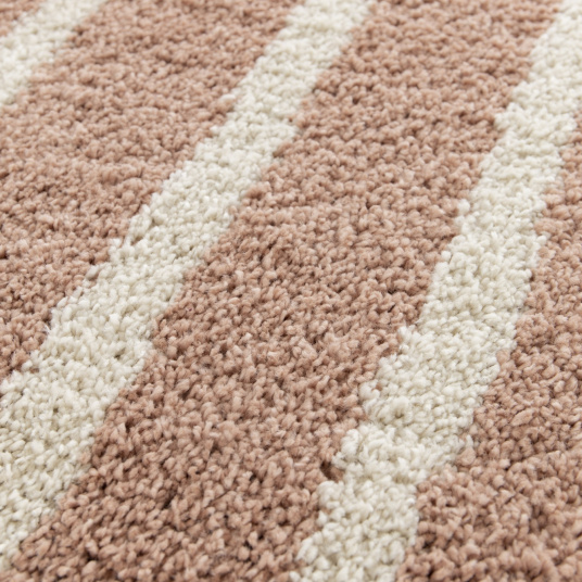 Tapis à poils longs Rainbow rose - gros plan