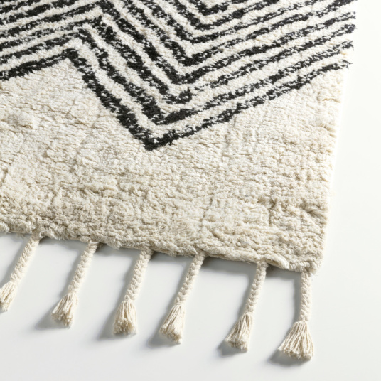 Tapis style Berbère avec franges - Arrow blanc cassé - coin