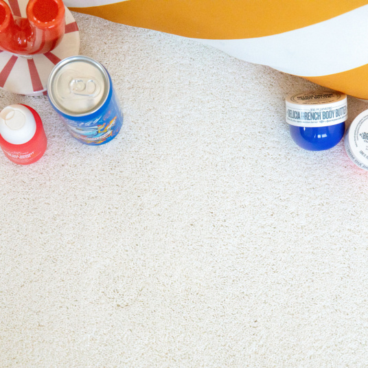 Tapis sur mesure ultra doux Kawaii - Blanc doux apportant confort et personnalité à la décoration intérieure